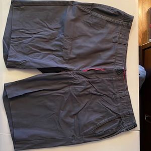 Mens Under Armor Golf Shorts size 40